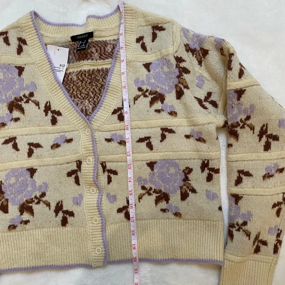 NWT! Forever 21 Cream and Purple Floral Print Cardigan Small Cottagecore